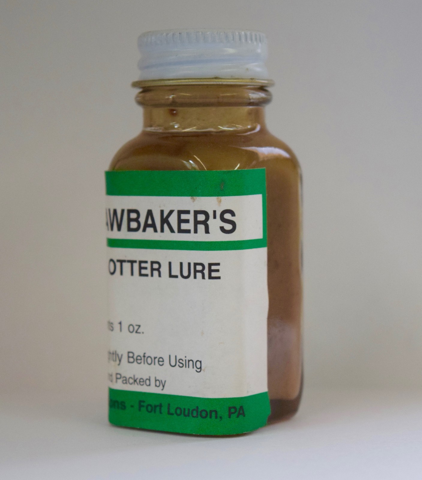 Hawbaker's  Otter Lure  1 Oz Lure Traps  Trapping Bait