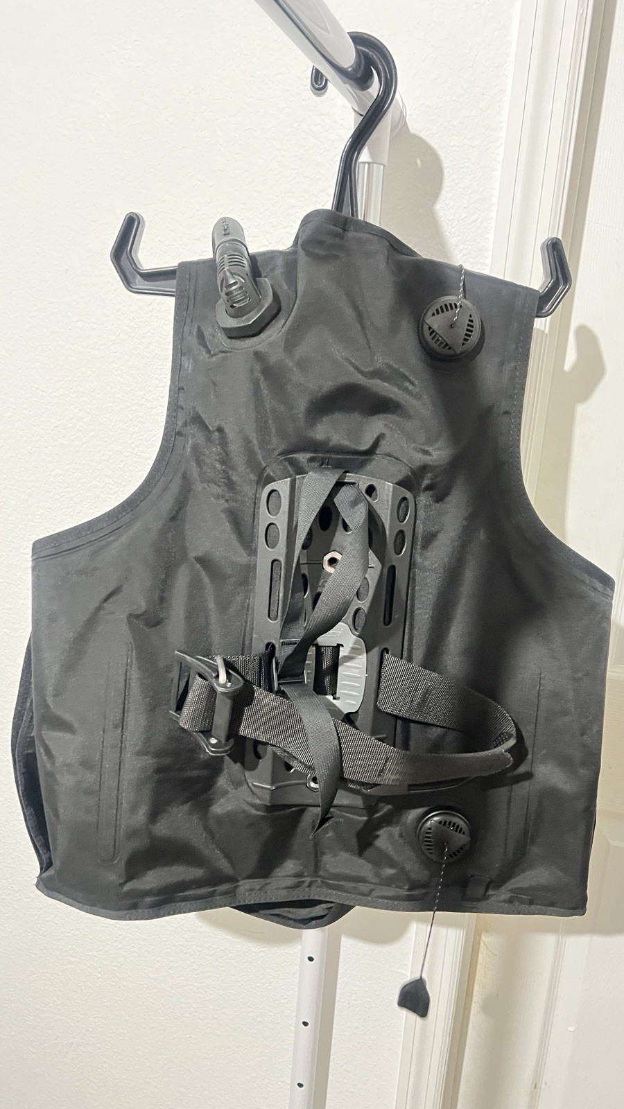 Cressi R1 Scuba Diving BCD