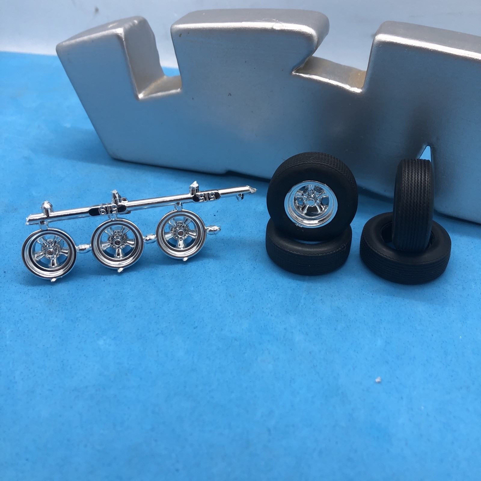 FOB 4) American TT 5 Spoke  Wheels W L60-15 Plain Tires NO BACKS LBR Model Parts