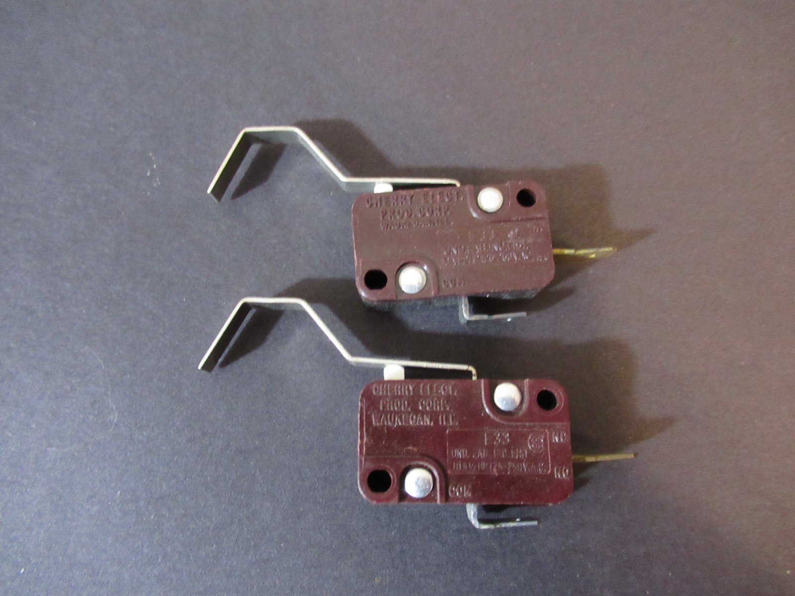 Lot of Two E33 Cherry SPST Snap Action Microswitch 10A/125-250Vac 1/2HP