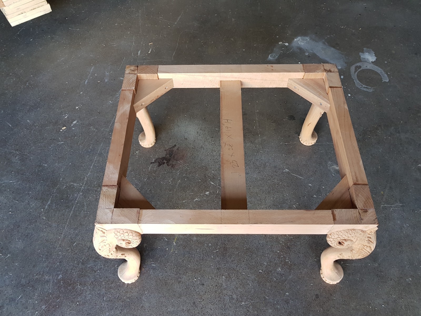 CARVING RAW WOOD BENCH FRAME ONLY NEW