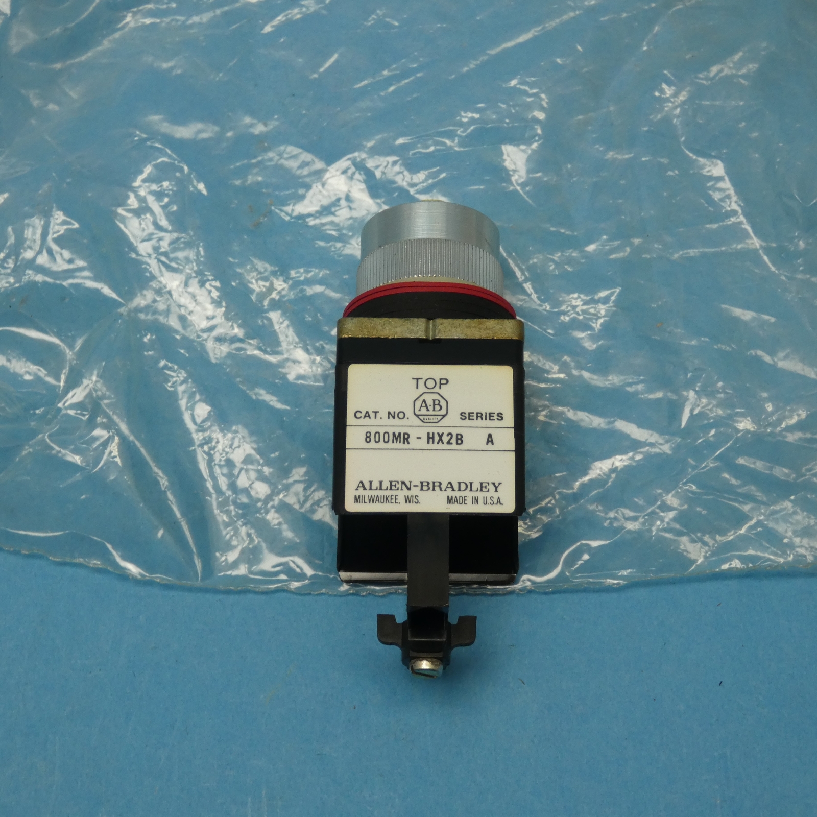 Allen Bradley 800MR-HX2B Selector Switch 2 Pos Maint Oprerator New