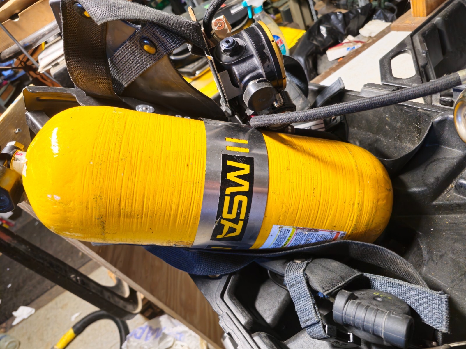 MSA Ultralite II Air Mask Pressure Demand oxygen system w/ broken case