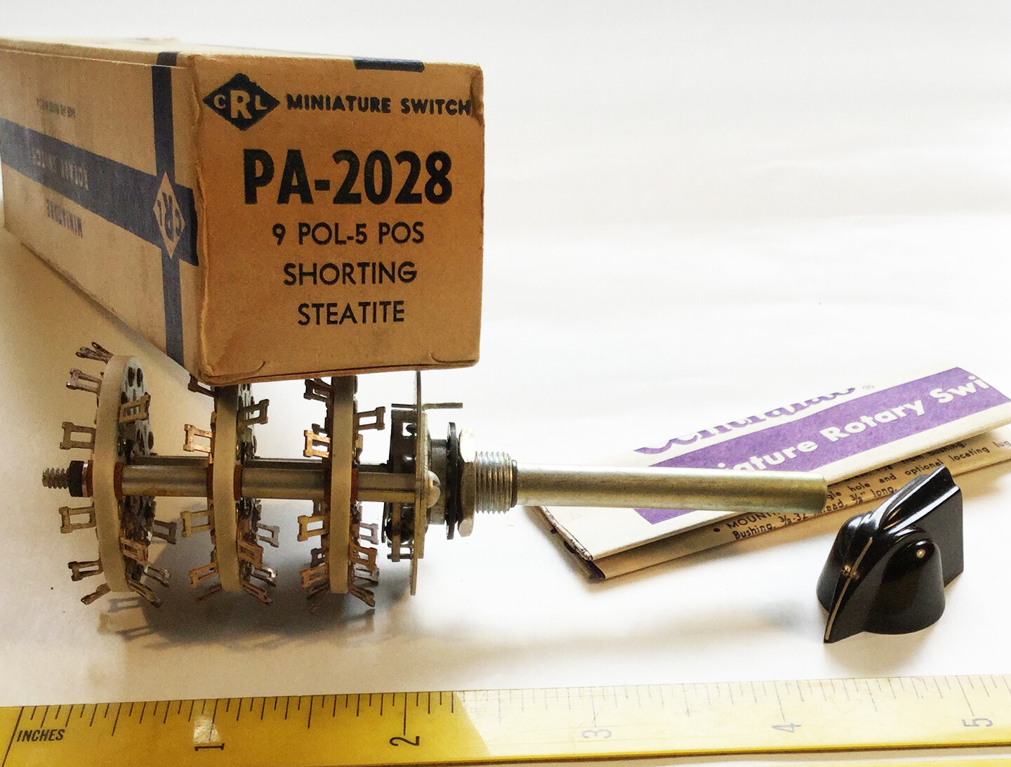 1 NOS Centralab 9 pol, 5 pos Miniature Shorting Steatitie Switch PA-2028