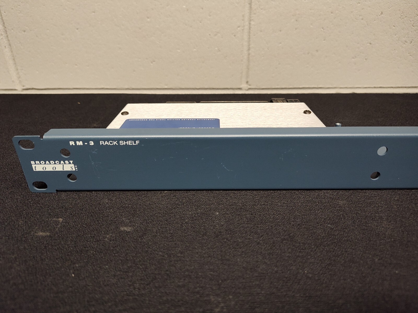 Broadcast Tools DEC-16 Decoder/Encoder w/RM-3 Rack Shelf