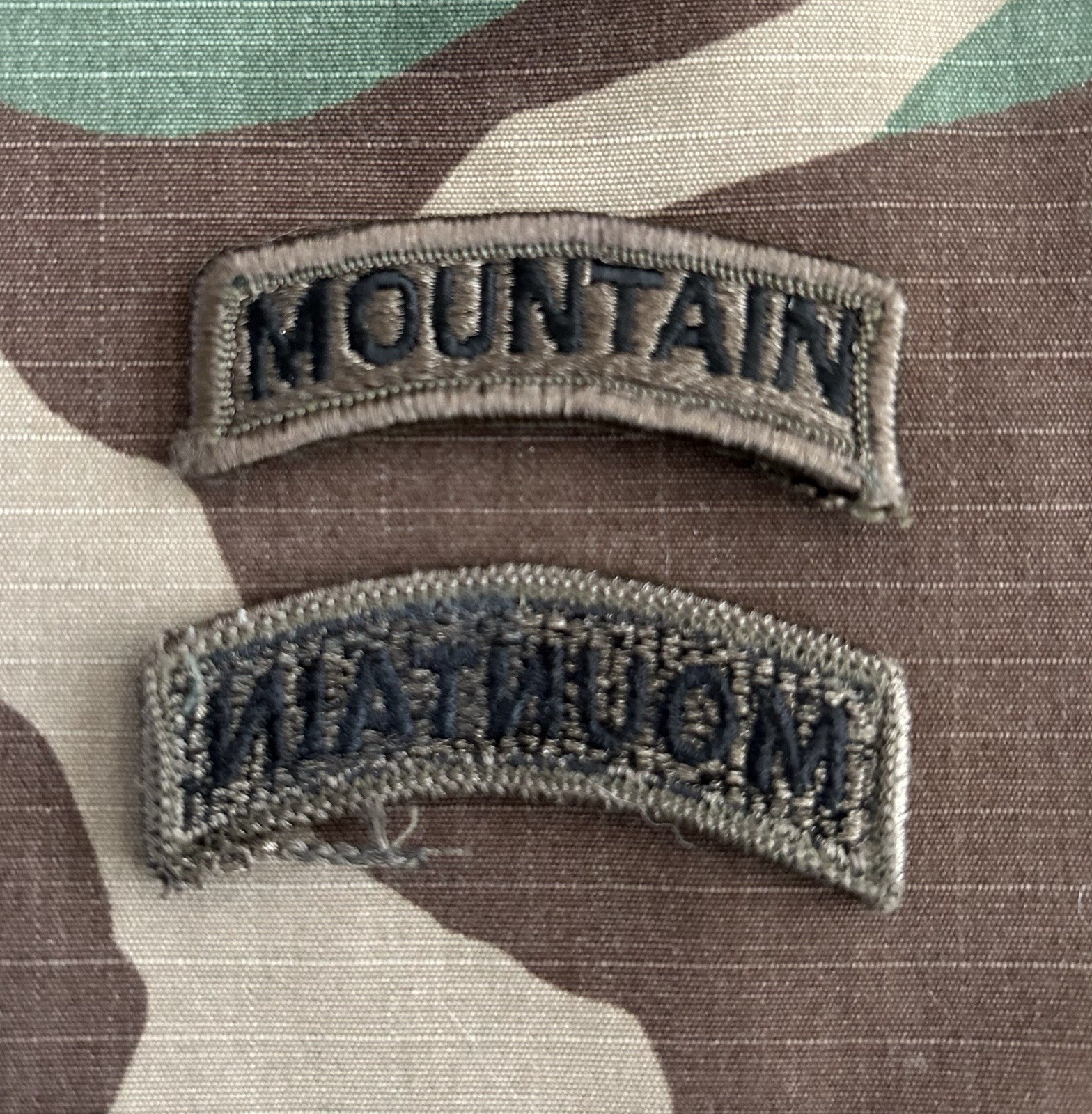 Military Patch US Army MOUNTAIN Sew On BDU OD Green Tab