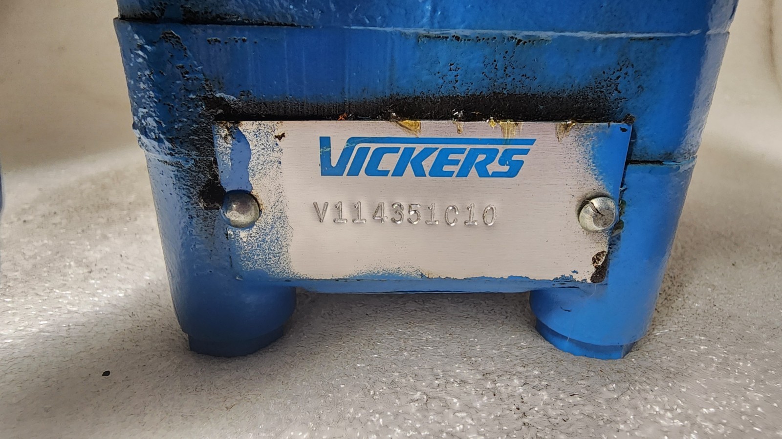 Vickers Vane Pump V114351C10 Quick Ship NOS