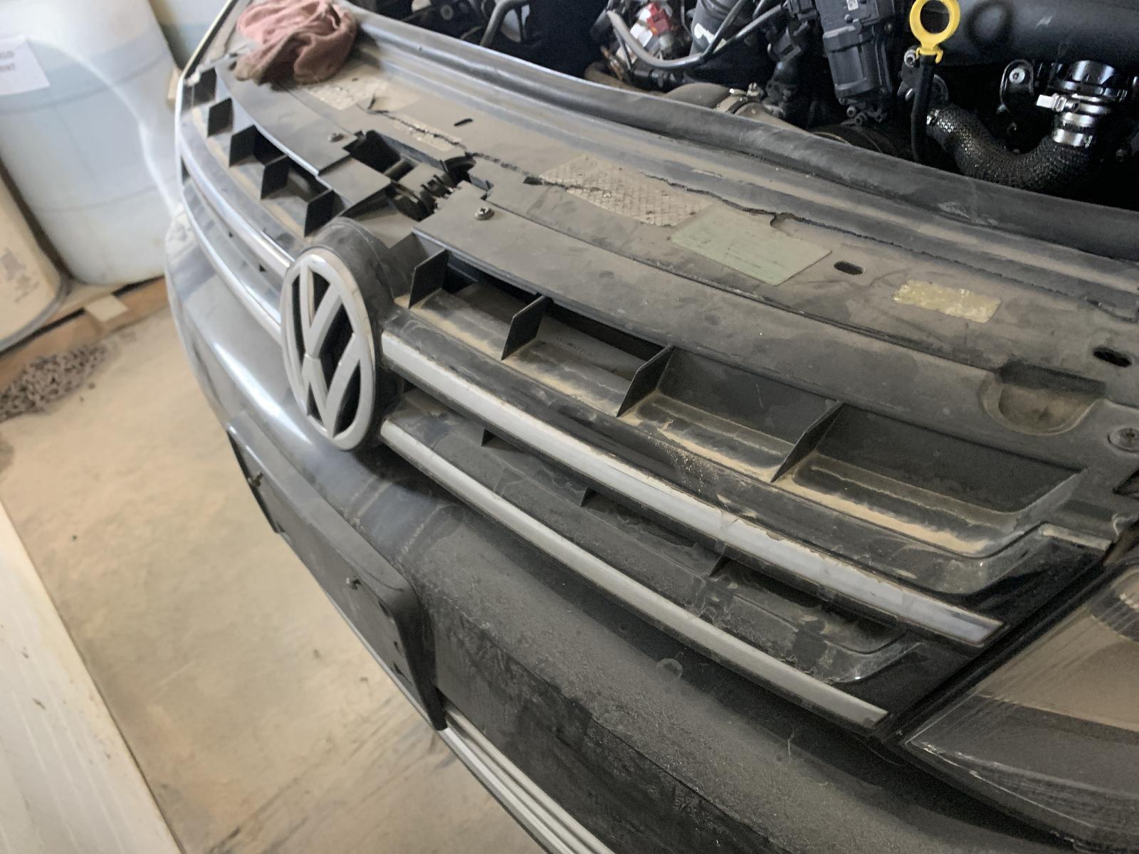 Used Floor Jack fits: 2013 Volkswagen Touareg Grade A