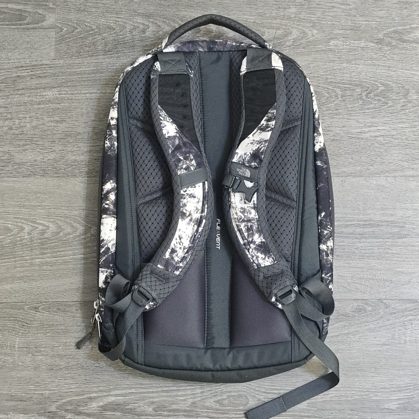 The North Face Microbyte Flex Vent Laptop Backpack Hiking Outdoors Camping