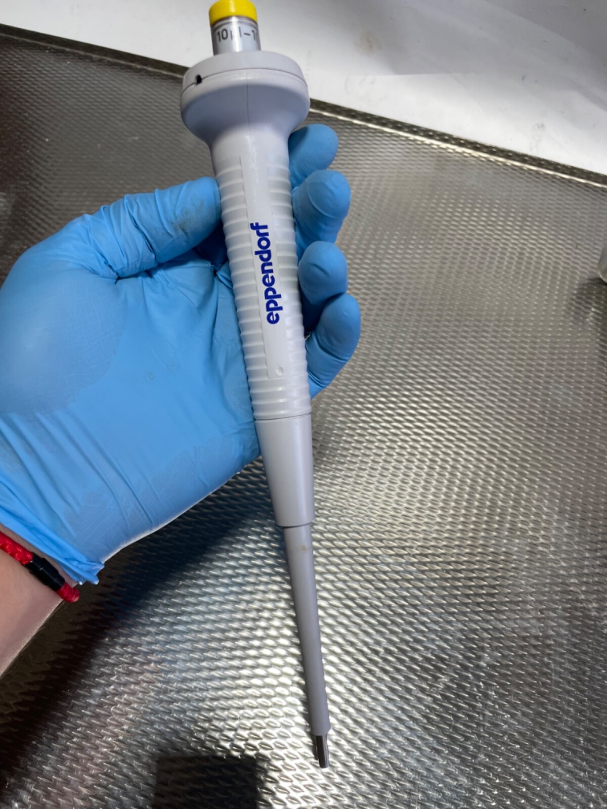 Eppendorf | 10-100uL  Pipette | Single Channel Adjustable Volume