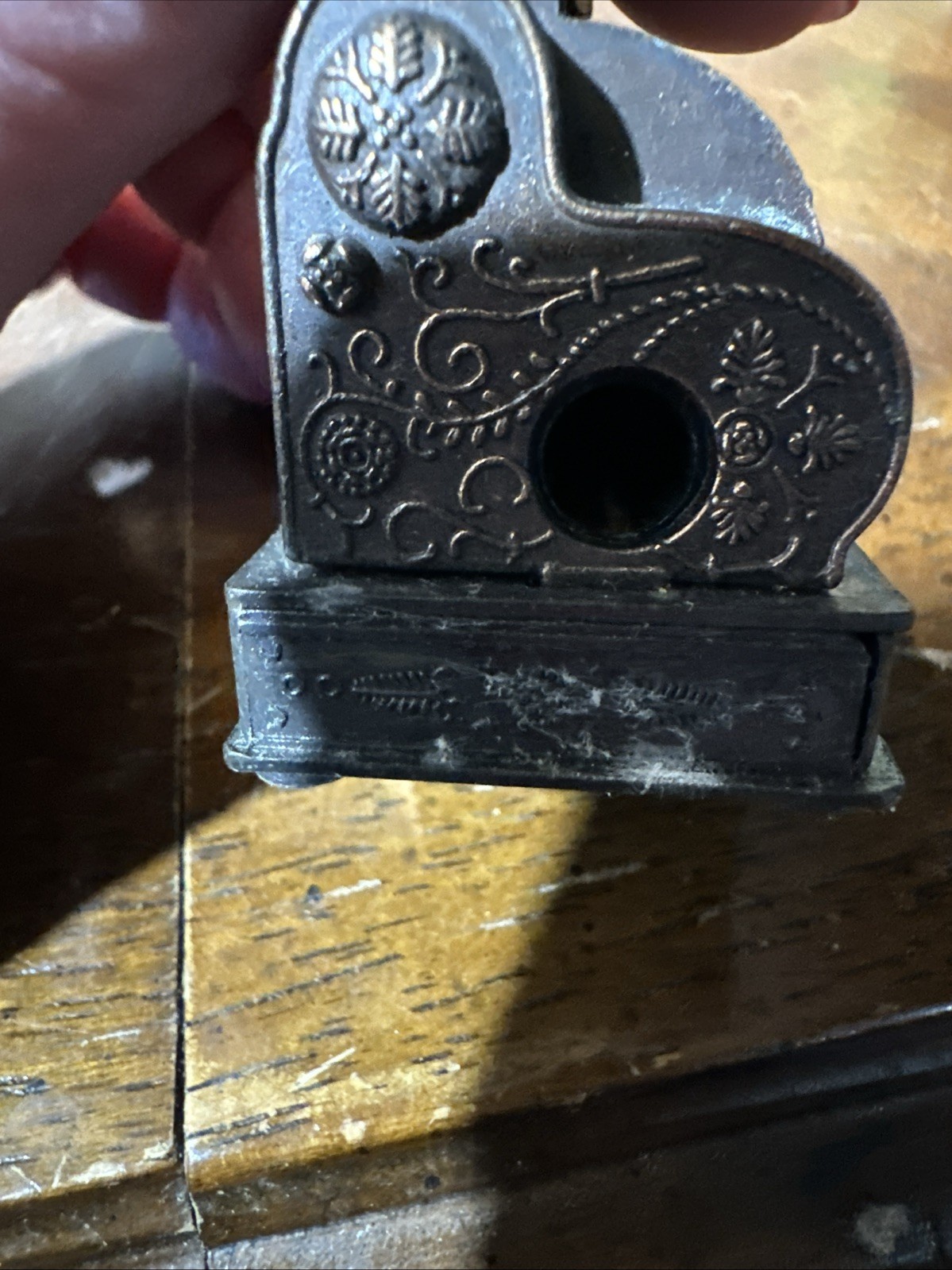 Cast Metal Cash Register Pencil Sharpener mini