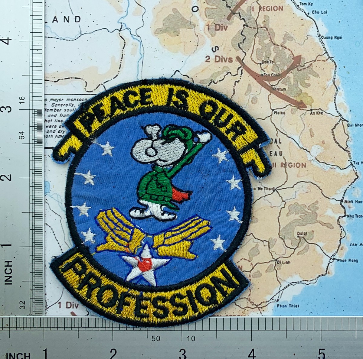 1 Patch , snoopy patch , usaf , peace is our , profession Vietnam war , p3-1 ,