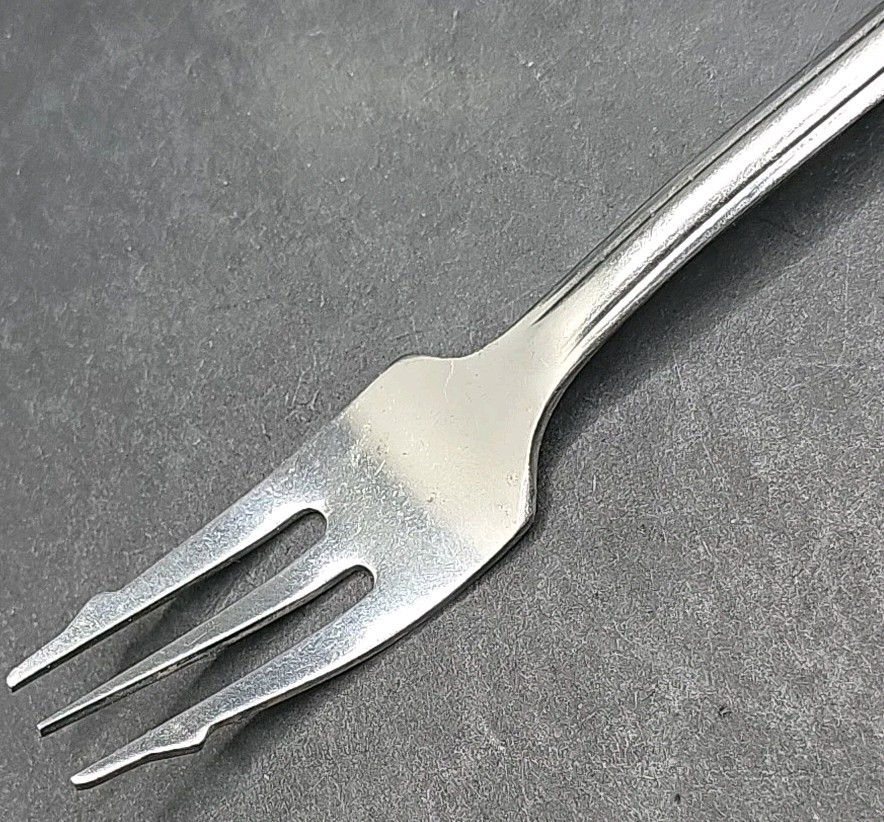 EKCO STAINLESS COCKTAIL FORK