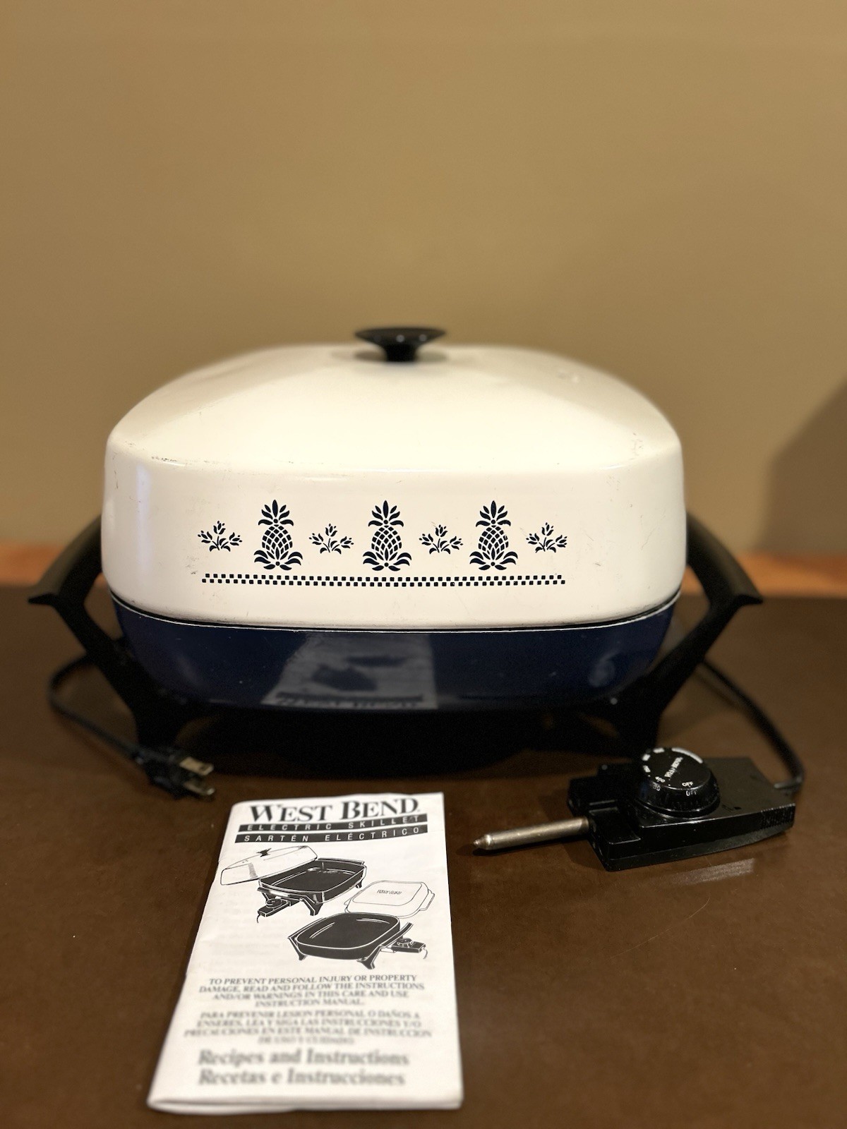 Vintage West Bend 12” Electric Skillet Completely Immersible Blue Pineapple