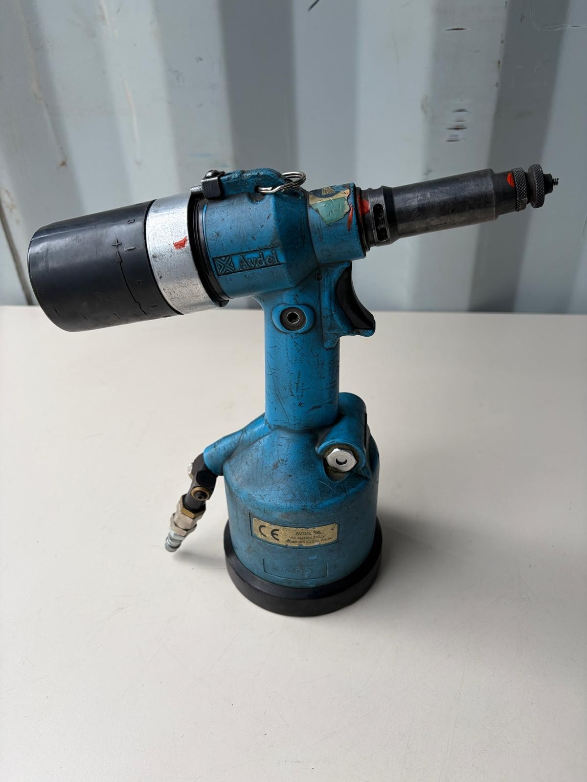 Avdel 74200 Pneumatic Hydraulic Rivnut Setting Tool Rivnut Nutsert 7 Bar