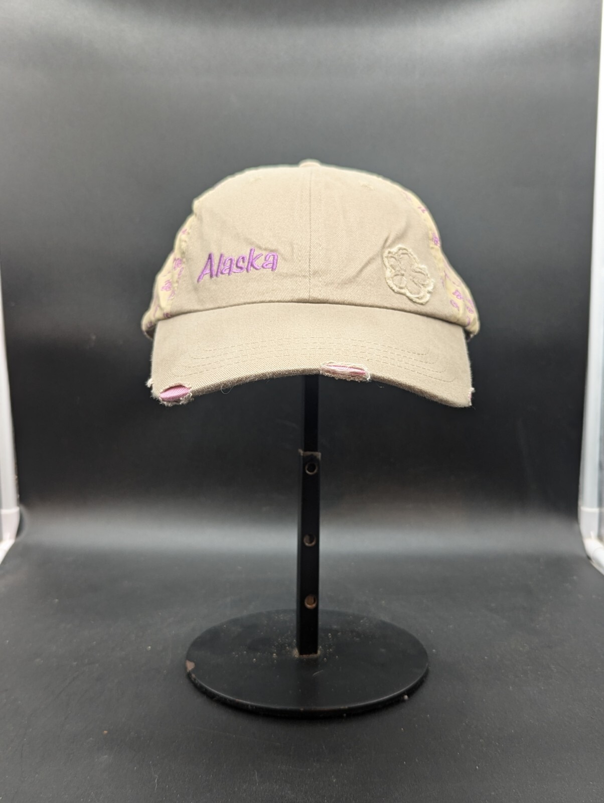 Alaska State Travel Van Life Souvenir Floral Cotton Strapback Hat Khaki Purple