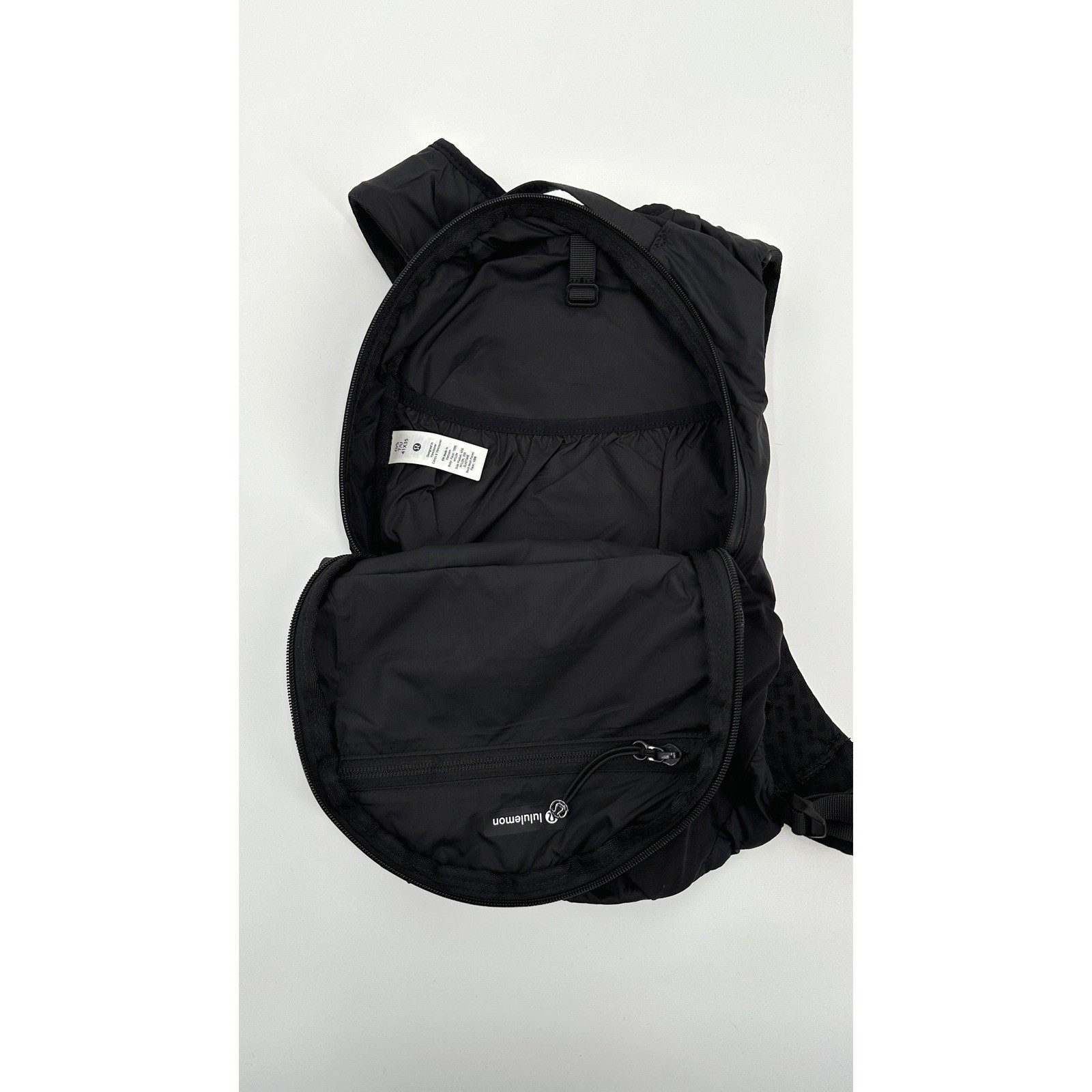 Lululemon Active Backpack 10 L O/S Black Hydration Comp Water Repel Reflective