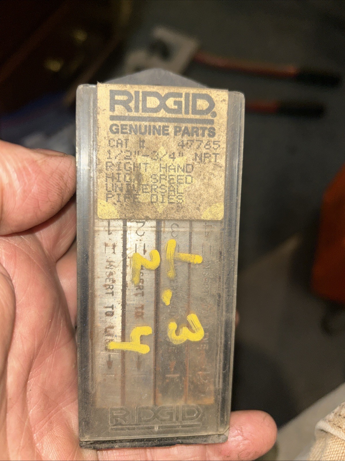 Ridgid 47765 1/2" to 3/4" - 14NPT Universal Dies High Speed RH