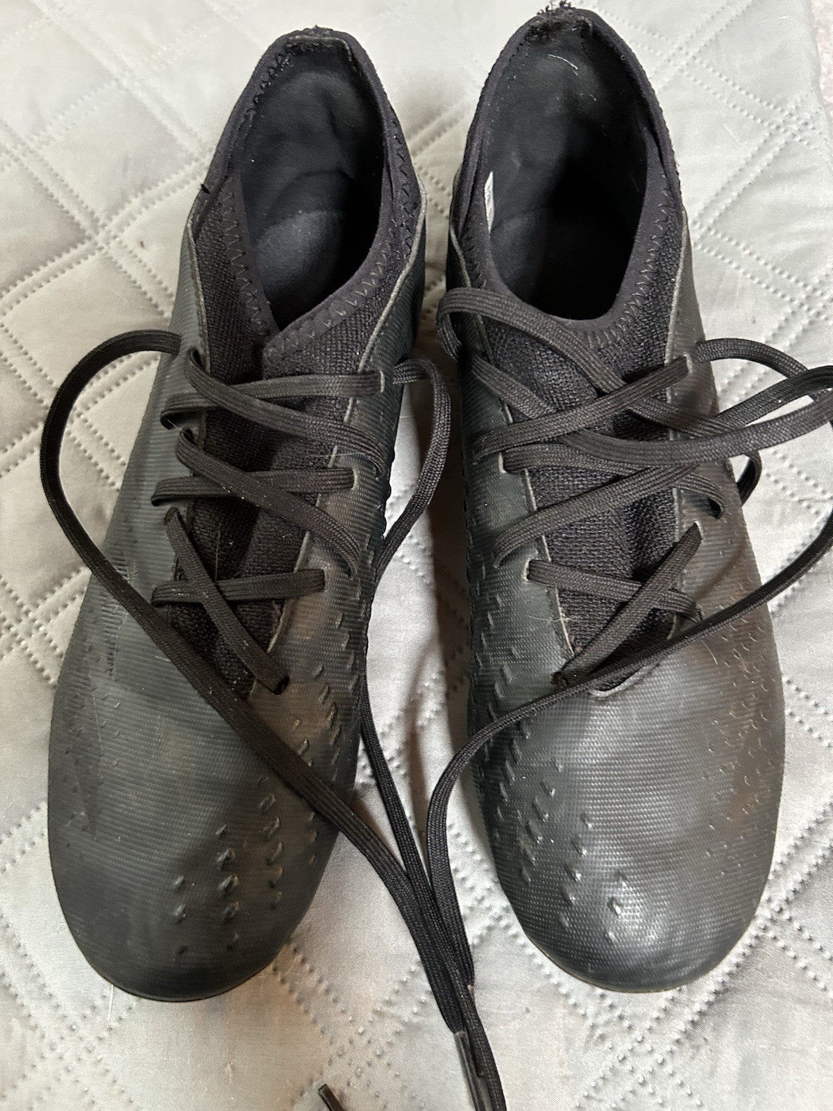 Adidas Predator High Definition Texture Cleats Size 5