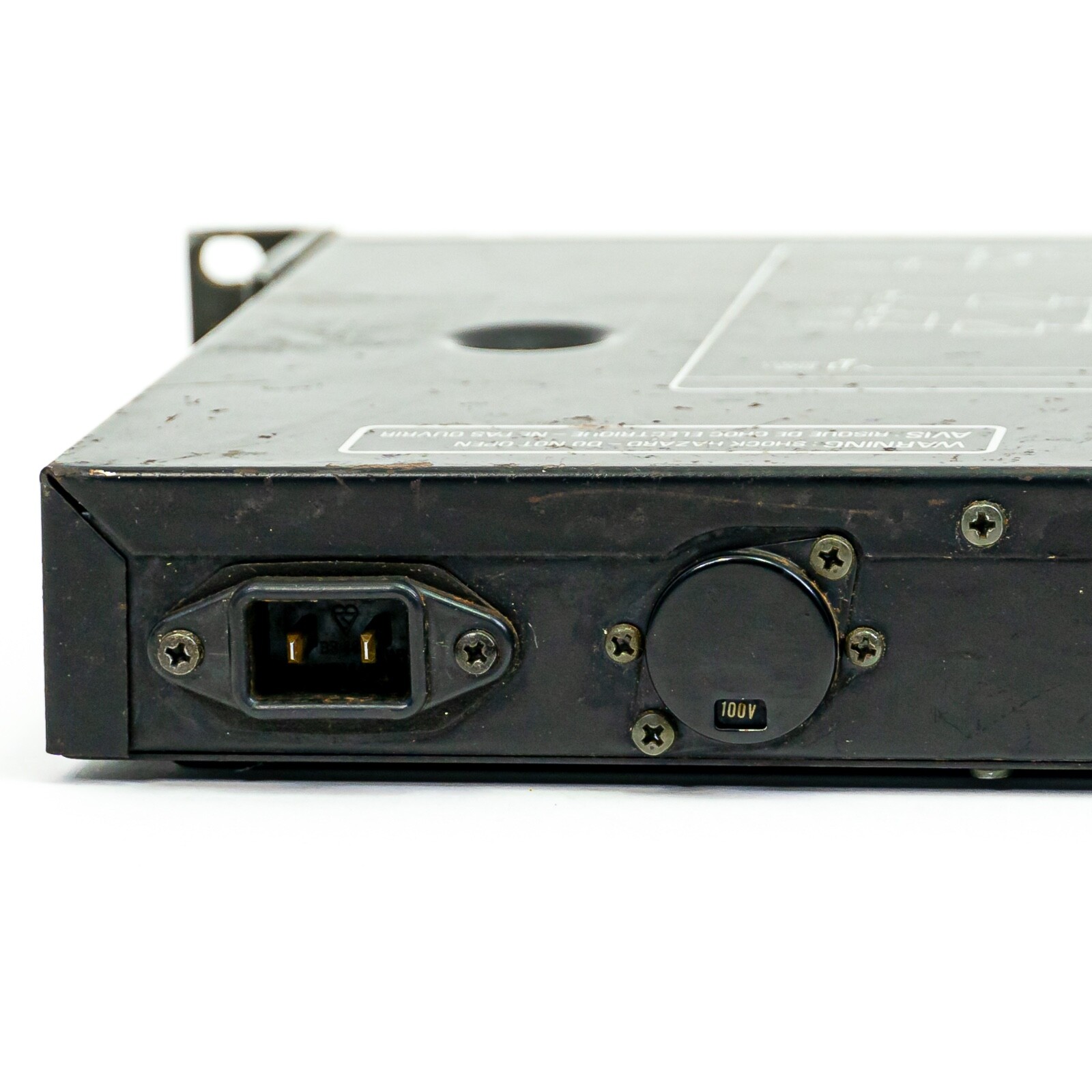 Boss DE-200 – Vintage Rackmount Digital Delay with Awesome Delay Hold Function