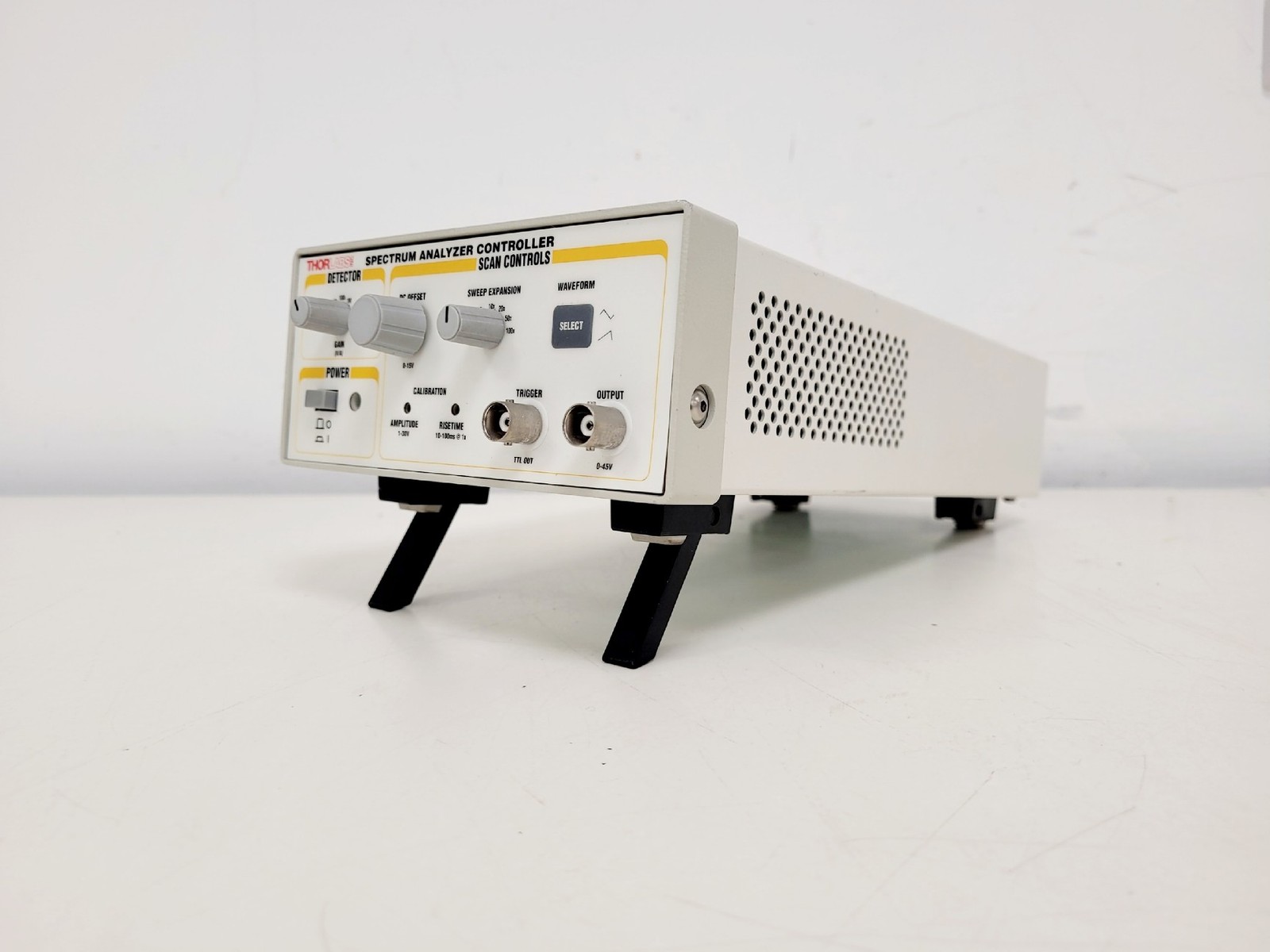 Thorlabs SA201 Spectrum Analyzer Controller