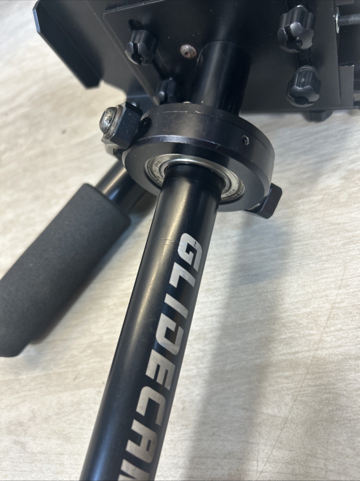 Glidecam HD-2000 Camera Stabilizer w/ Quick Release System W Weights