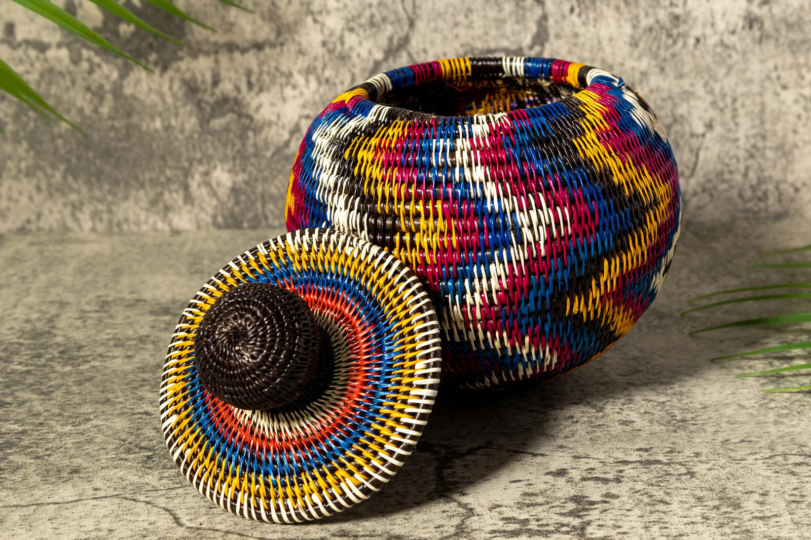 Rainbow Lightning Flash Woven Basket With Top