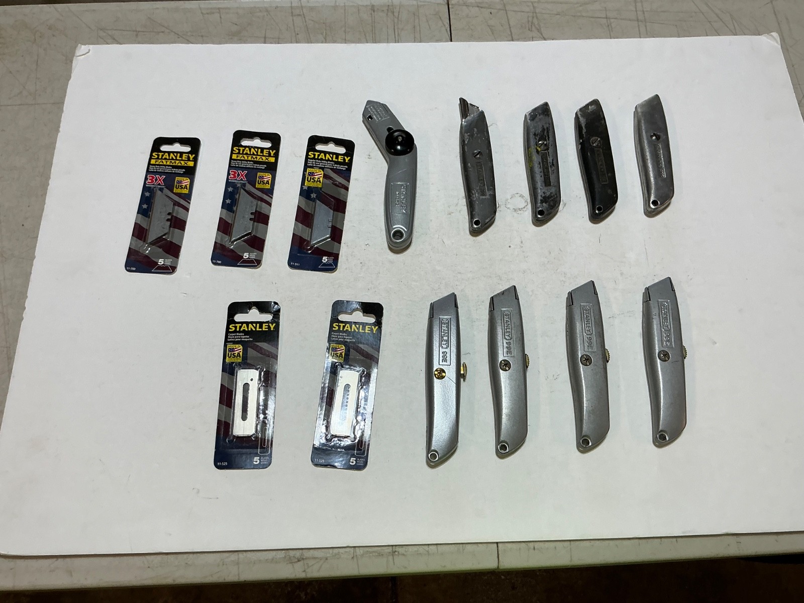 8 Stanley utility (mat) knives, carpet knife, NOS blades all for $32