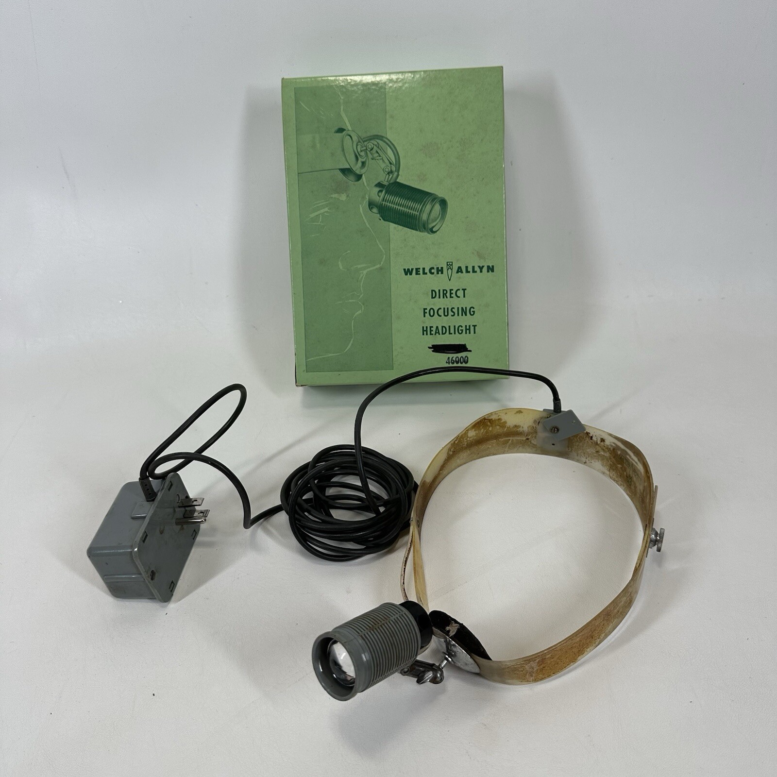 Welch Allyn 46000 Direct Focusing Headlight Vintage Mid Century Tested Works