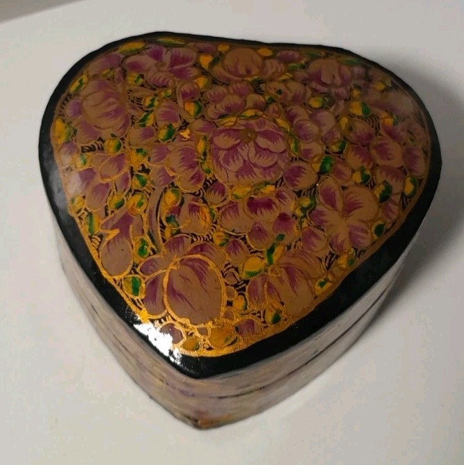 Paper Mache Heart Trinket Box