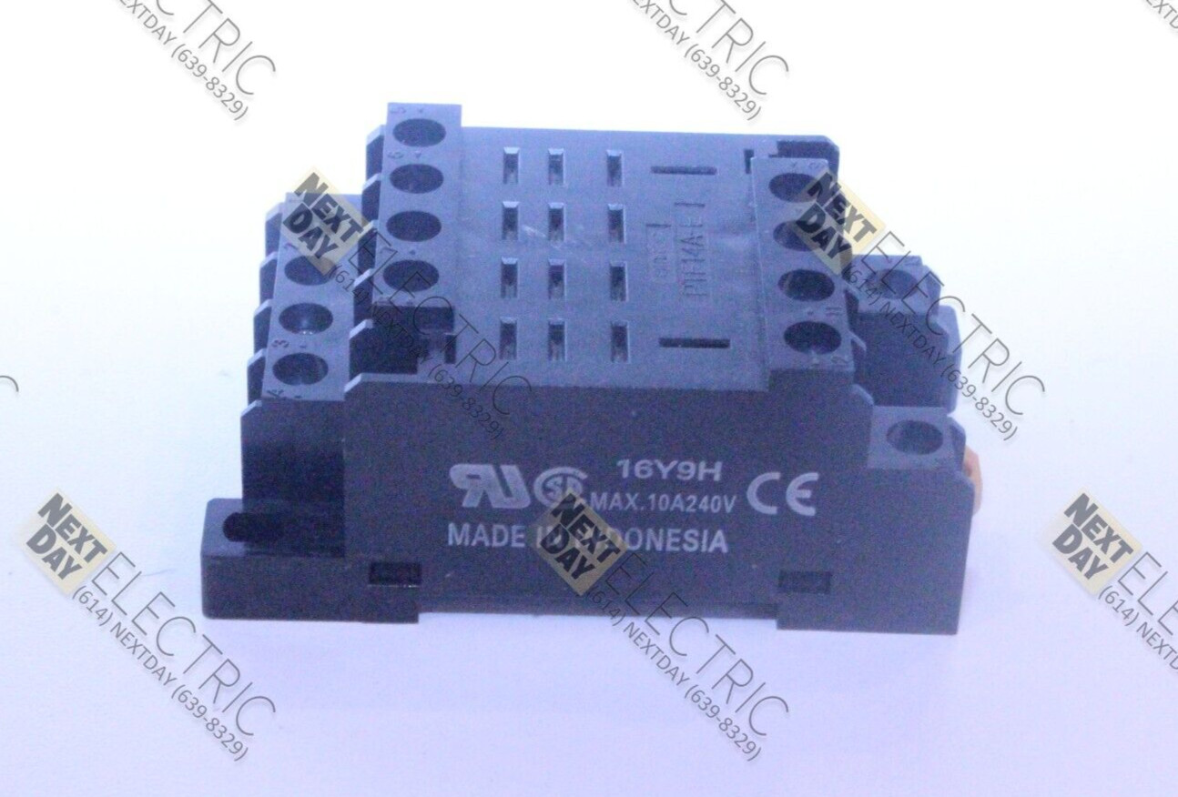 Omron, PTF14A-E, Relay Base Mount DIN 14 Pin 10 Amp 4 Pole