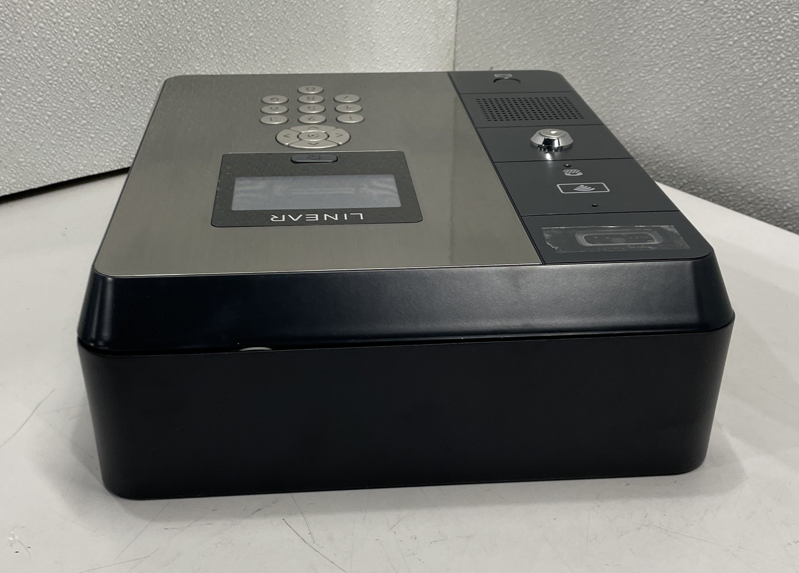 Linear 720-200436 Intercom System Display With Keypad & Output Receiver