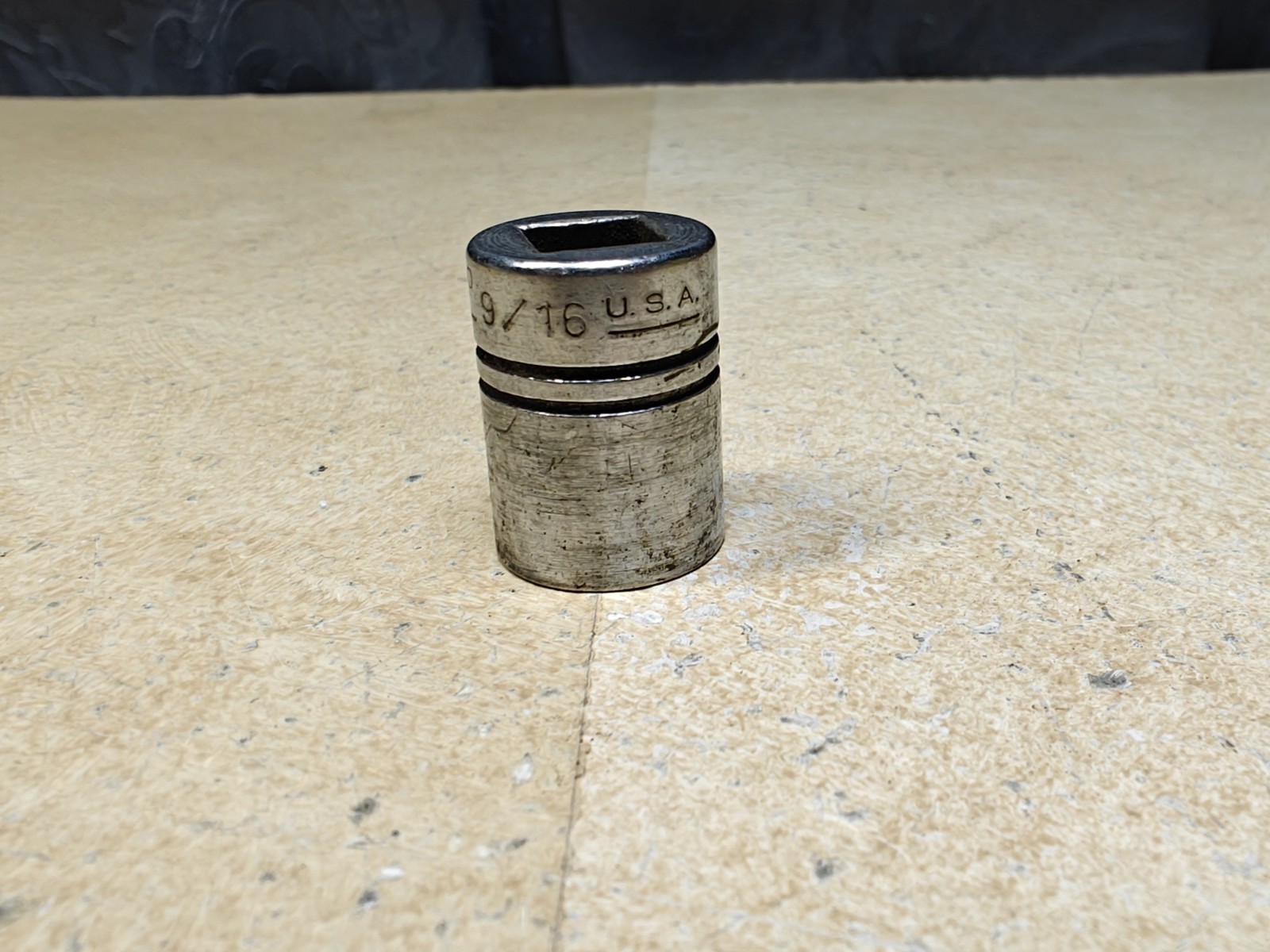 INDESTRO SELECT USA 6218 SOCKET 9/16 DRIVE 12 POINT
