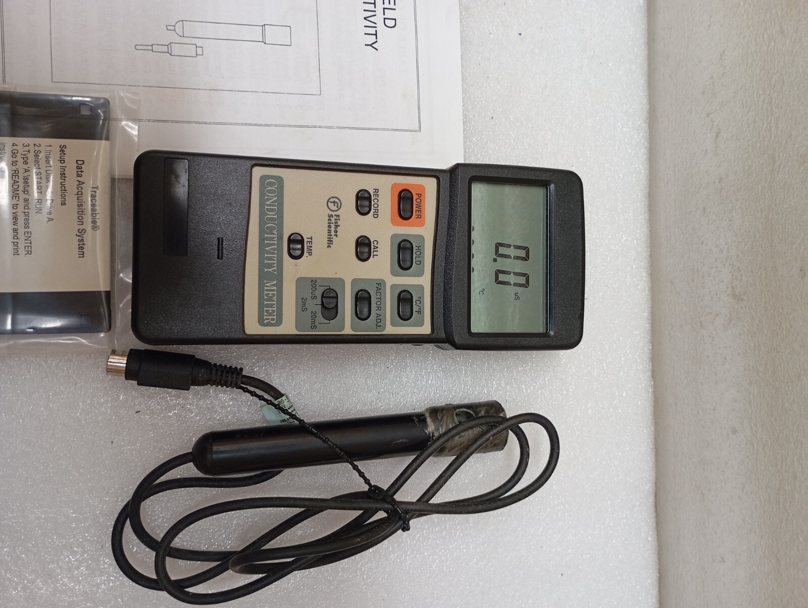 TRACEABLE CONDUCTIVITY METER