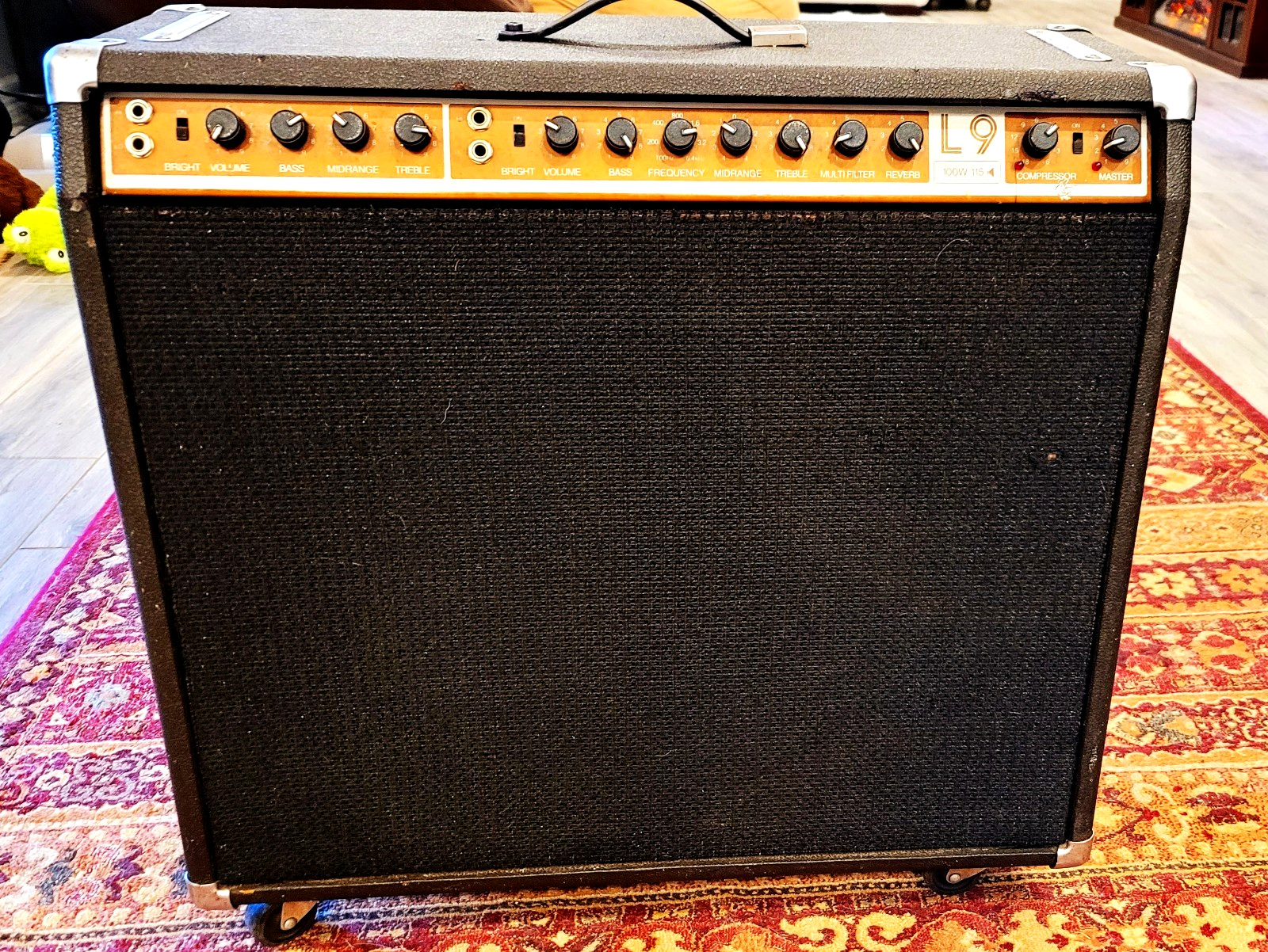 Lab Series L9 Guitar Amplifier 100W - Electro-Voice EVM-15L Speaker - Moog Combo