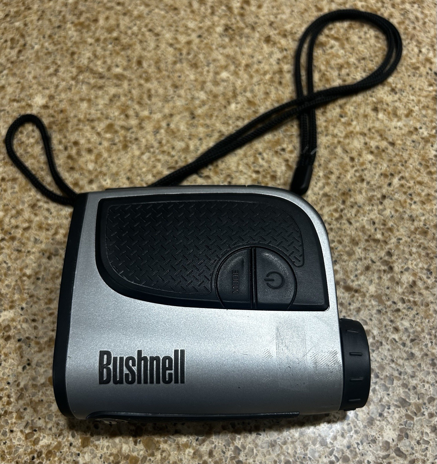 #1 On Tour Bushnell Medalist Rangefinder w Carry Case in Good Working Condition