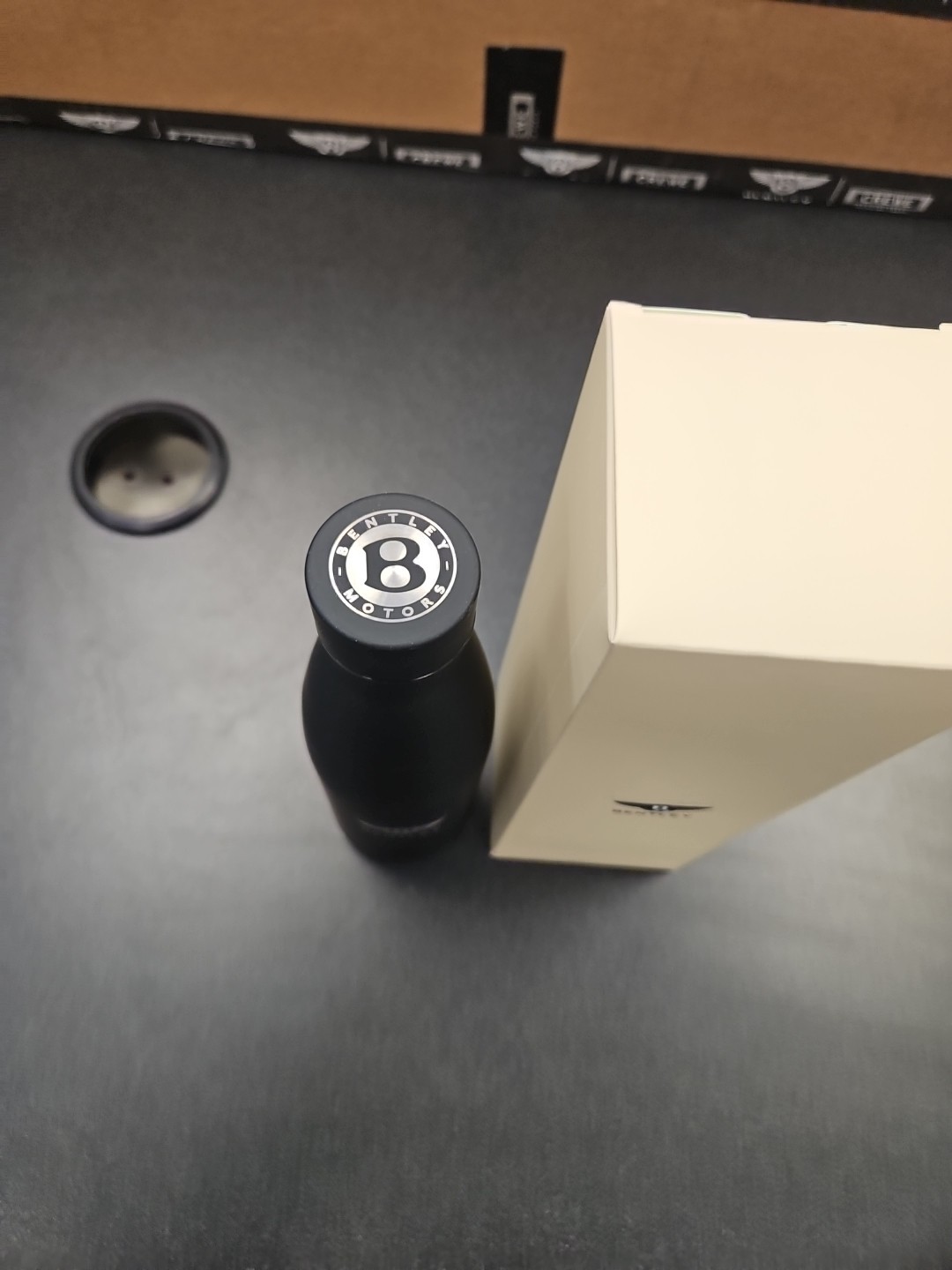 BENTLEY STAINLESS STEEL WATERBOTTLE-BLACK FINISH BL-2258