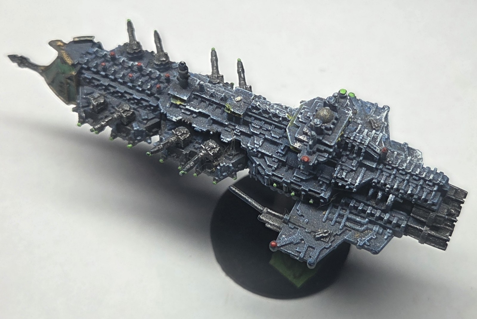 Battlefleet Gothic - Imperial Fleet Gothic Cruiser - OOP - Painted