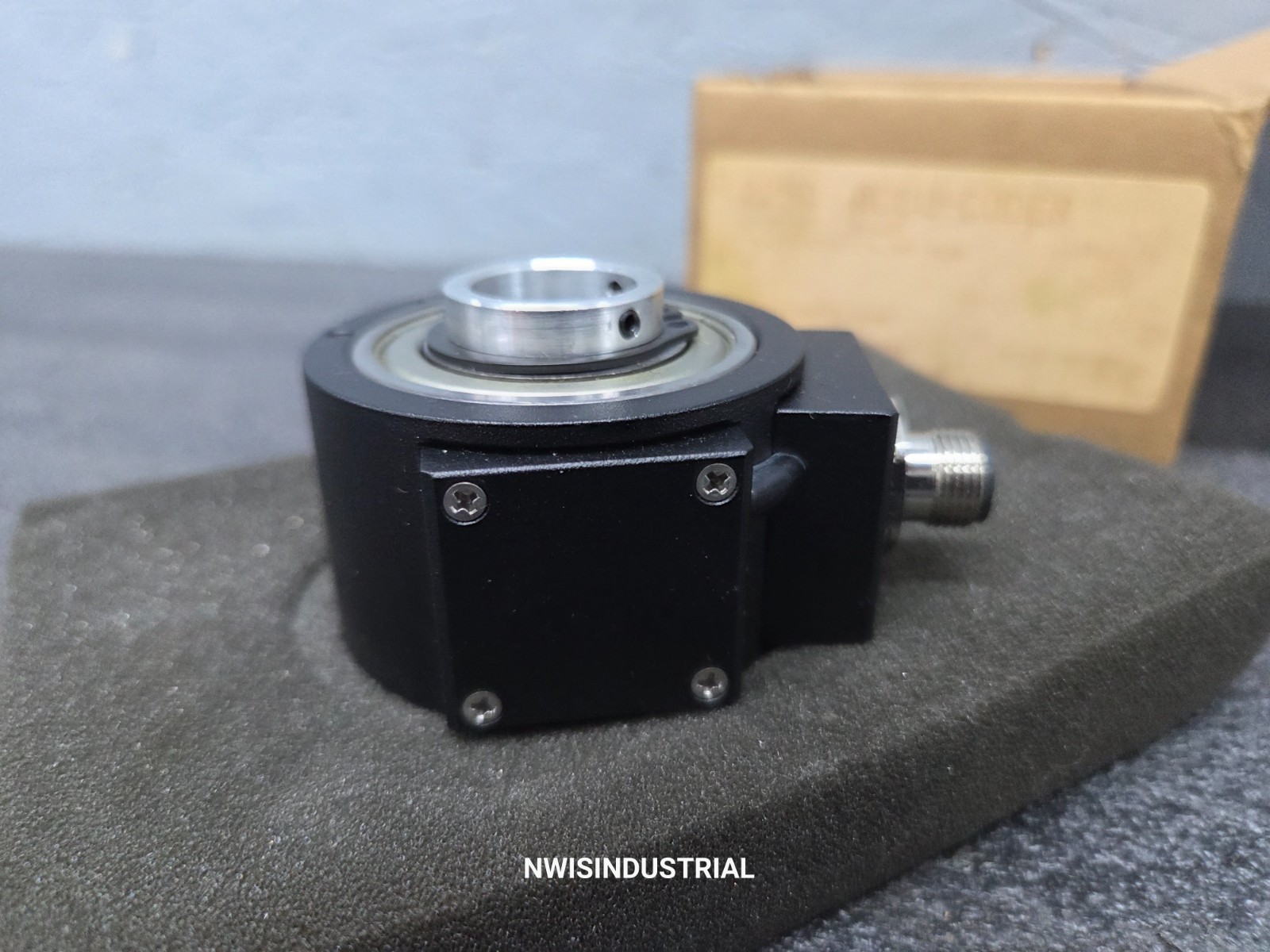 Accu-coder 225Q-34-0100-PU-N-N-J Encoder 5-24VDC