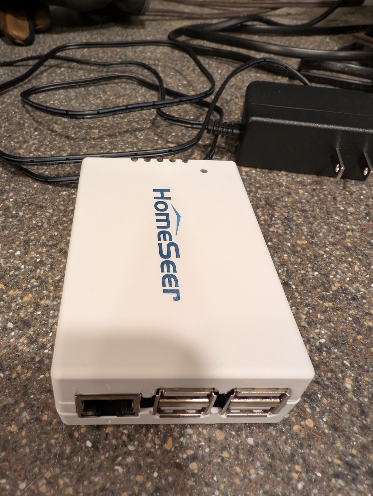 HomeSeer HomeTroller Pi G3 Smart Home Hub with HS4-Pi Software (HT-PI-G3)