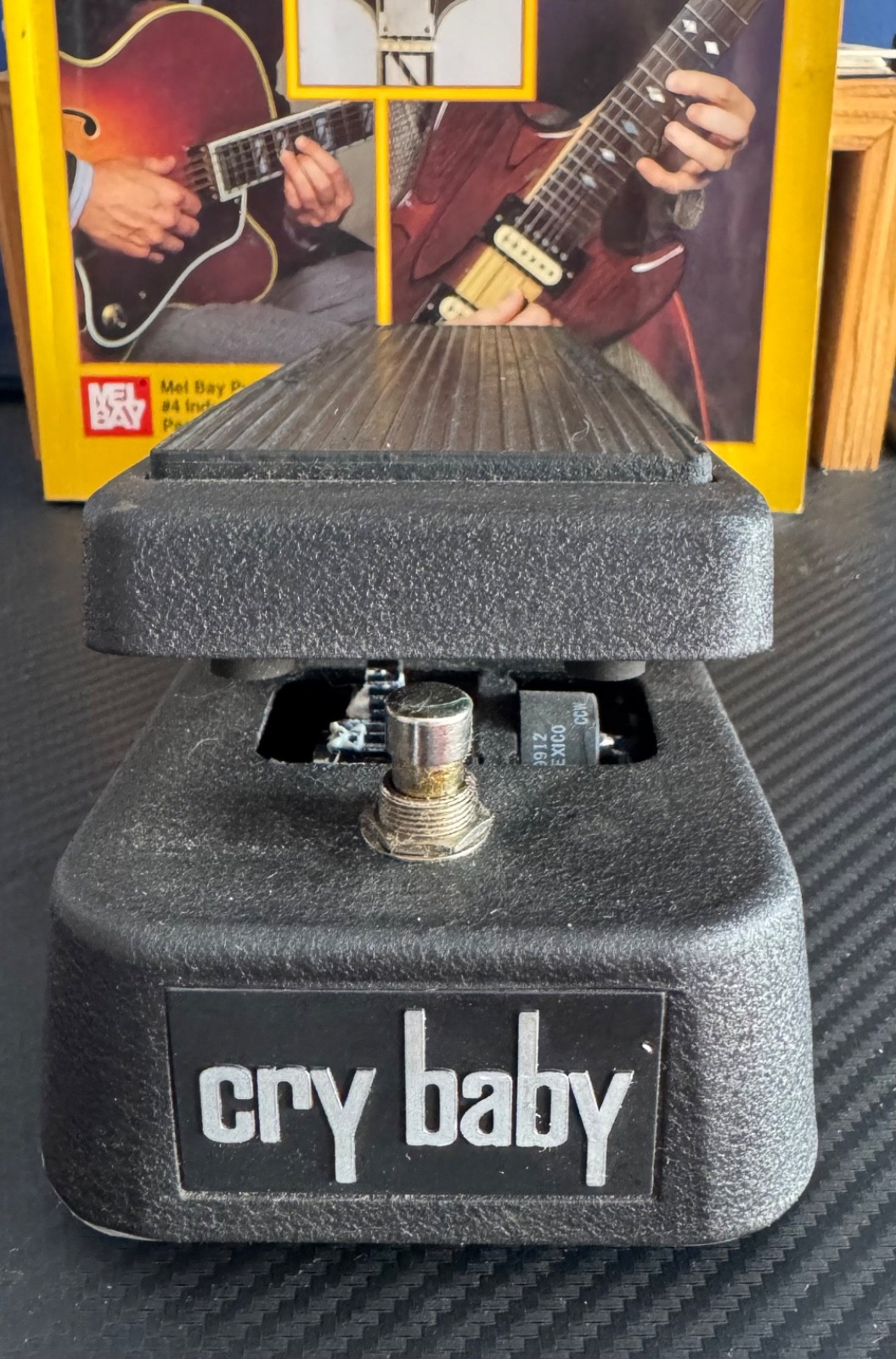 Dunlop Cry Baby Wah Guitar Pedal - Black