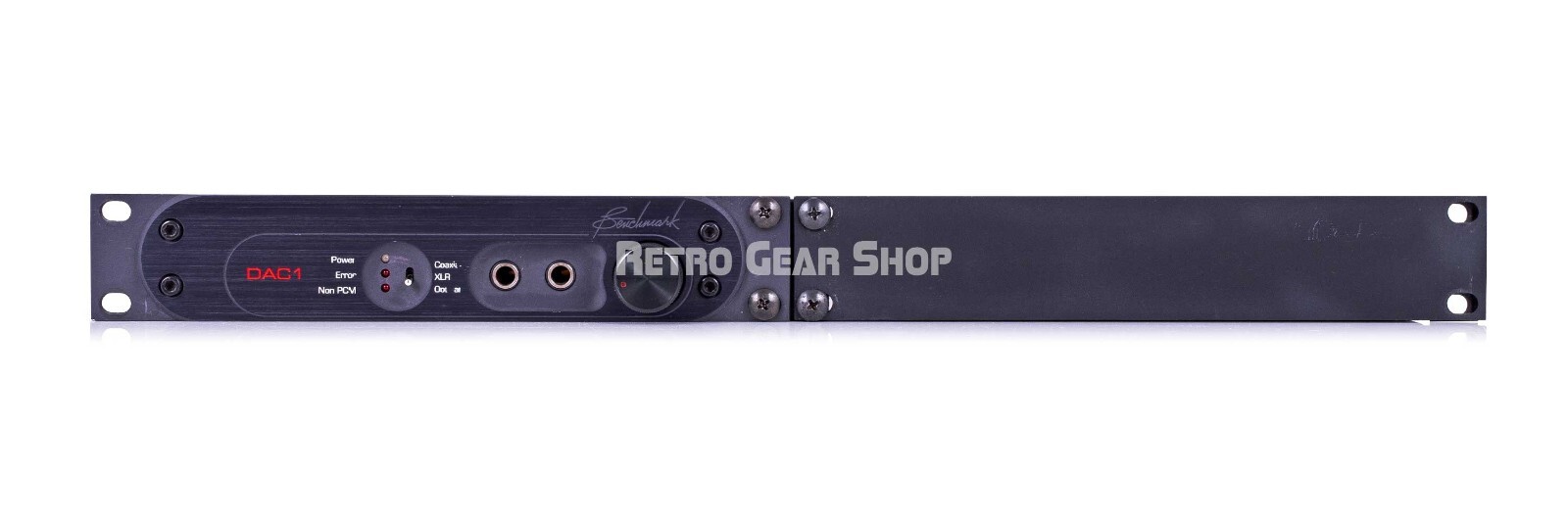 Benchmark DAC1 USB Digital to Analog Audio Converter and Rack Tray Accessory