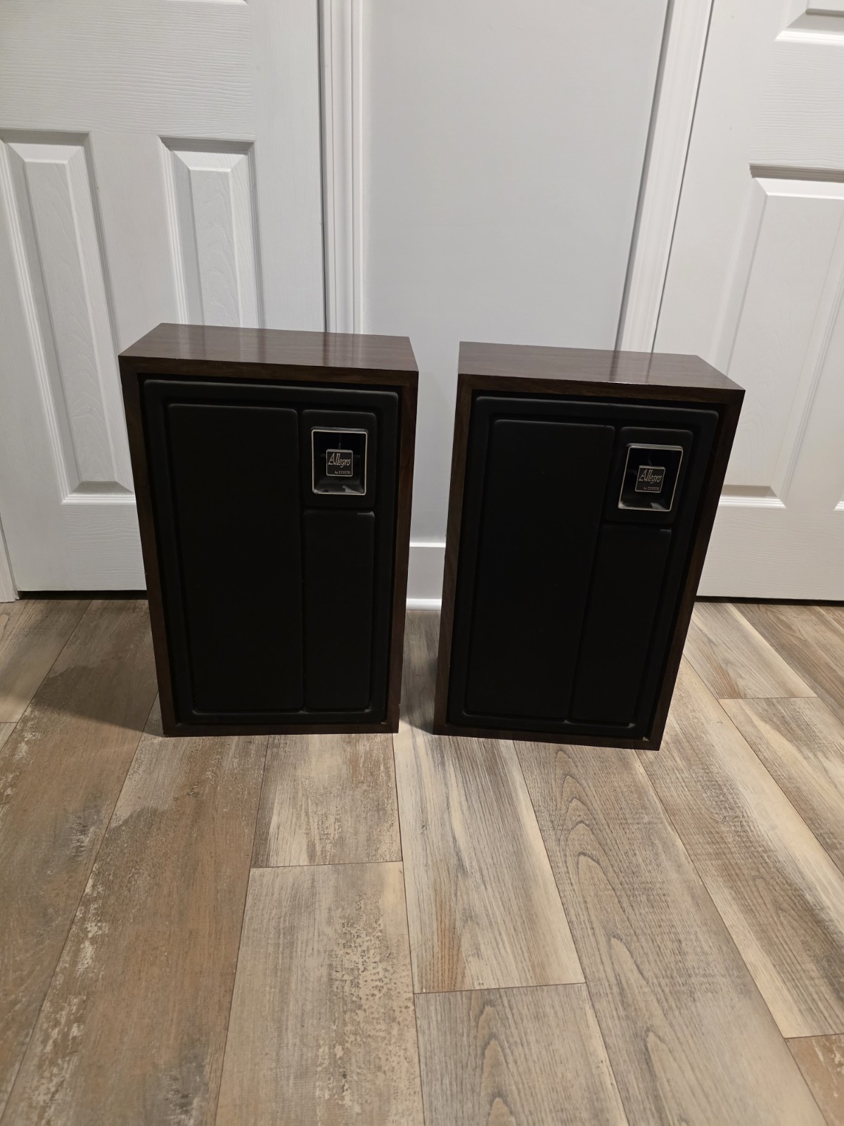 Zenith Allegro 3000 stereo speaker pair vintage 1970s excellent condition
