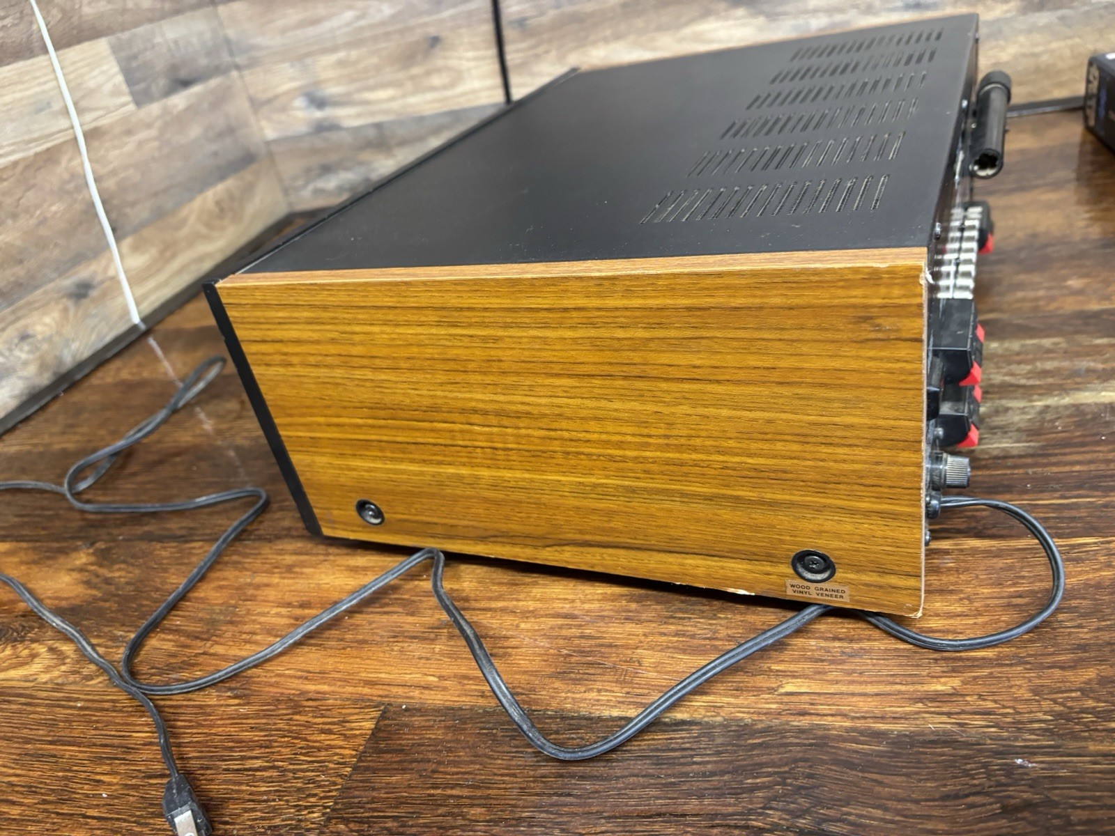 Quadraflex Reference: 300R AM/FM Stereo Receiver IN GOOD CONDITION