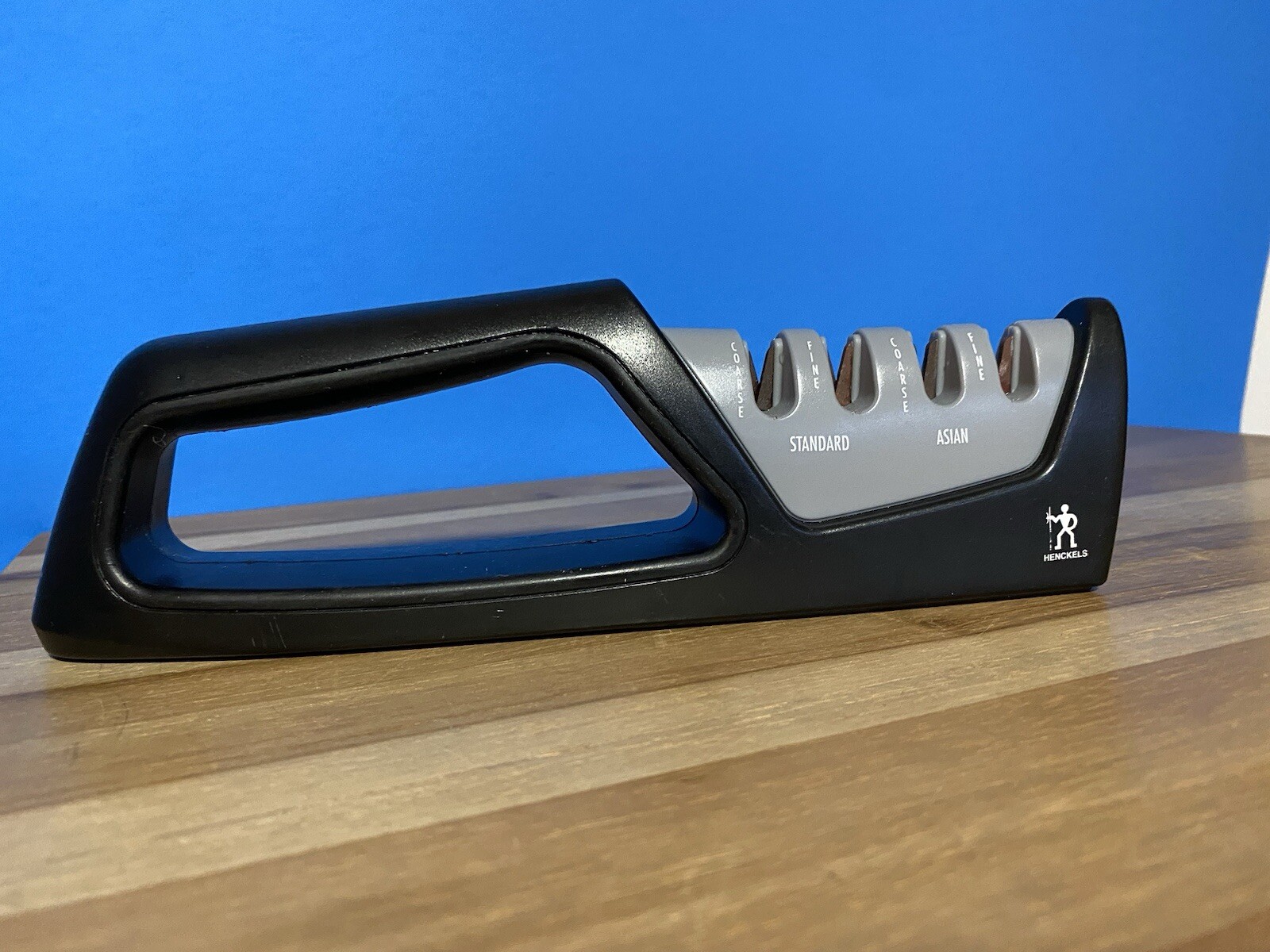 Henckels Knife Sharpener 4 Stage Pull Through Standard & Asian, Coarse & Fine