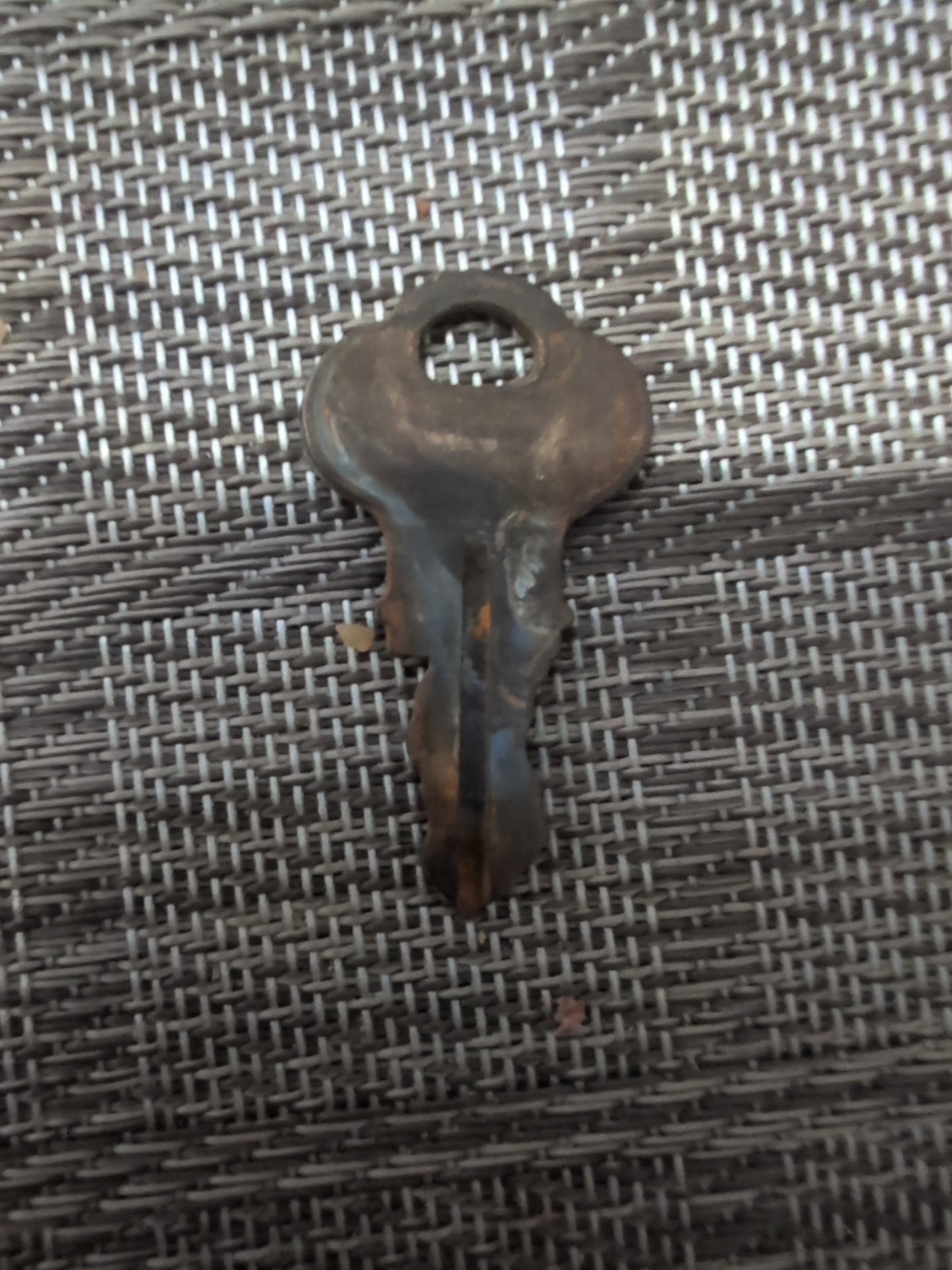 Chicago Lock Key W690