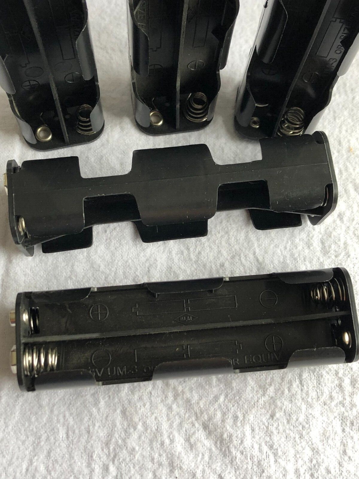 5 Battery cell holders for 8 AA batteries with 9 volt snap terminal
