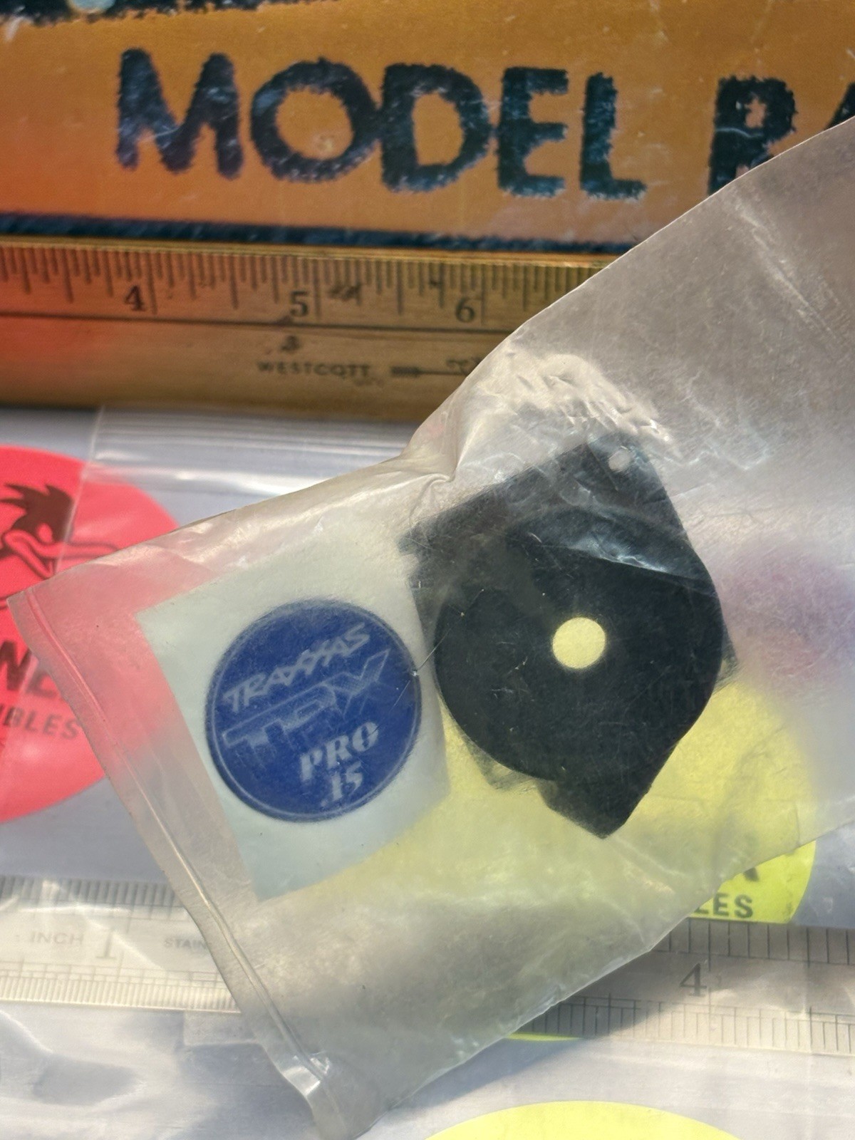 TRAXXAS 4079 STARTER COVER / NITRO ENGINE