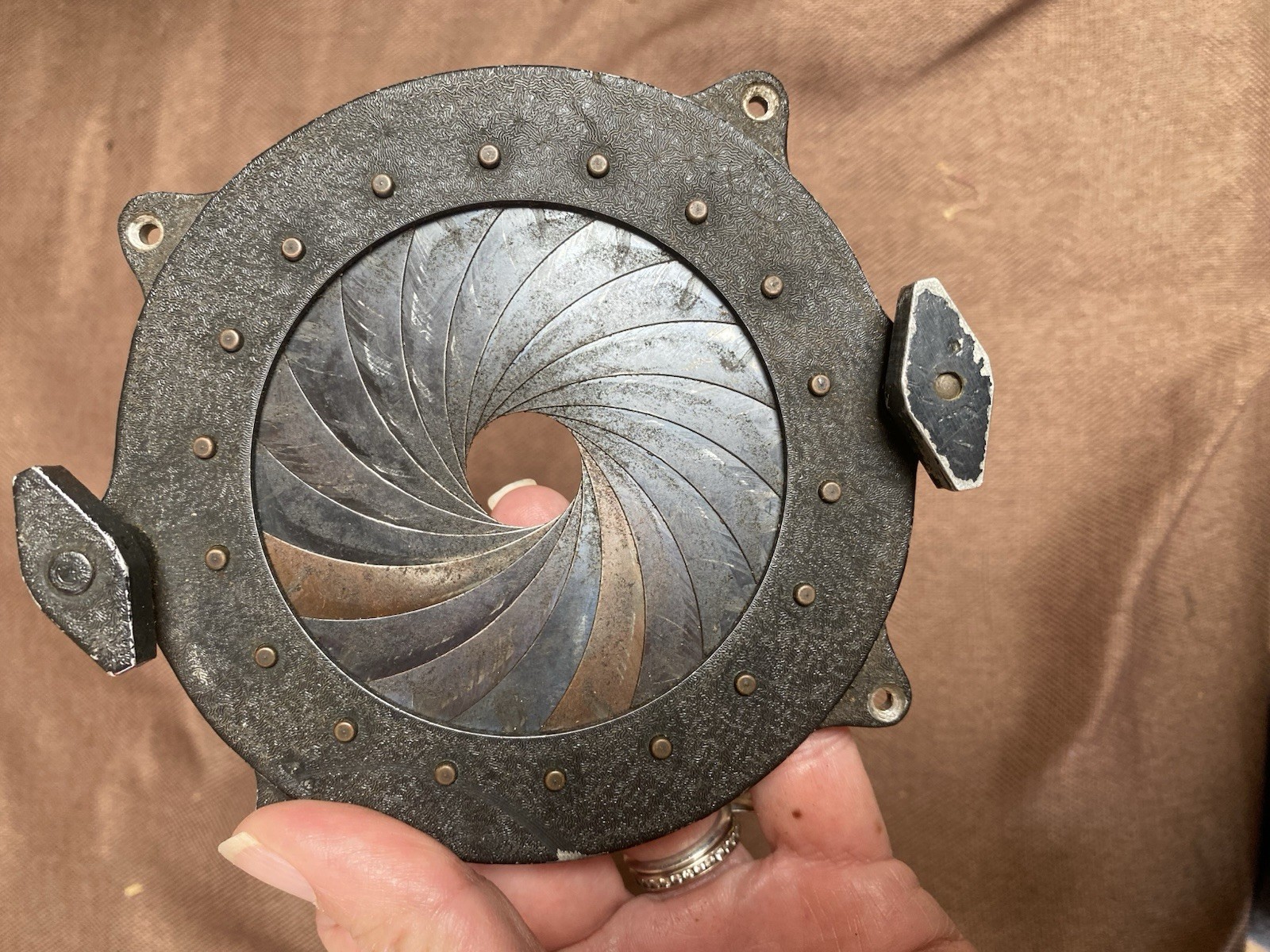 Ultra Large Iris Diaphragm for Mounting Large Format Lenses