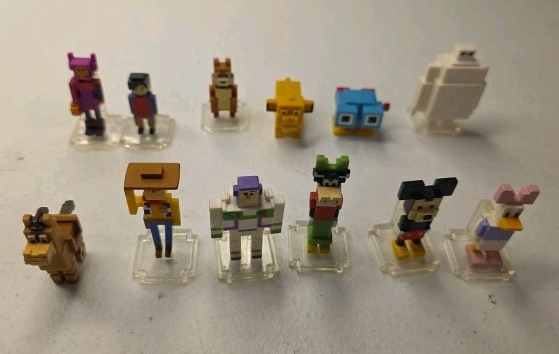 Disney Crossy Road Big Hero6 Goofy Mickey Buzz Woody Pixel PVC Figure Lot Of 12